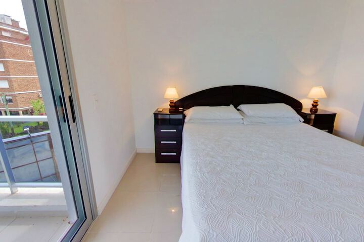 Room 3 of 75