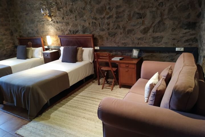 Room 17 of 44