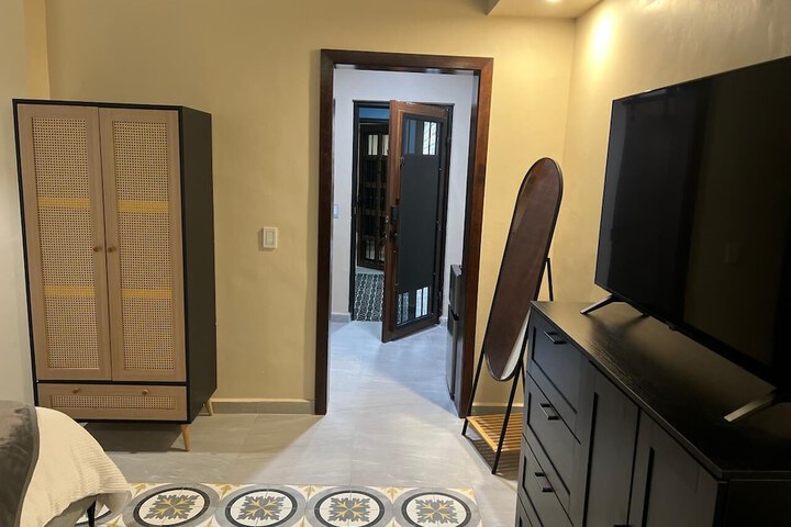 Room 13 of 24
