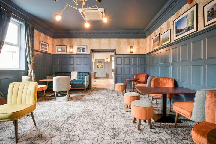 Guest Lobby