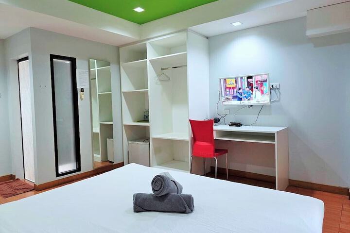 Room 18 of 57