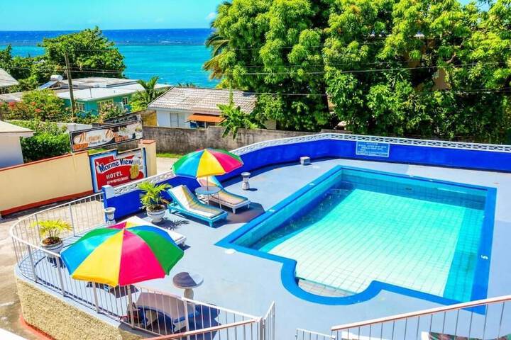 Hotel with Pool