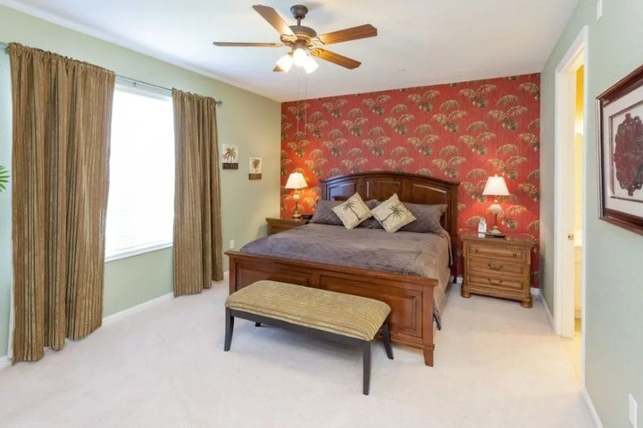 Room 3 of 27