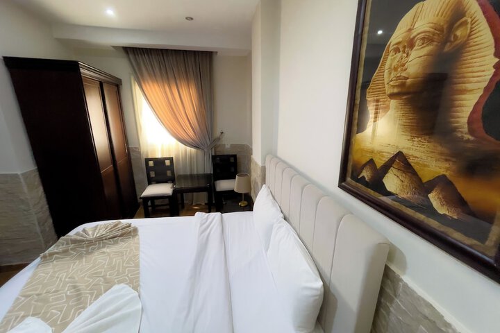 Room 175 of 340