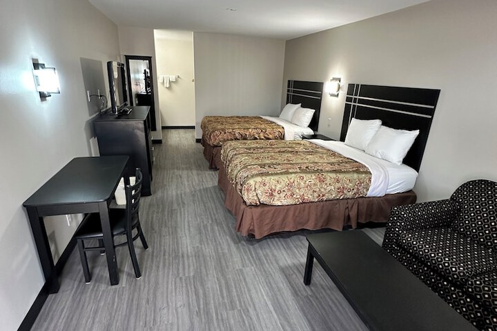 Room 2 of 9