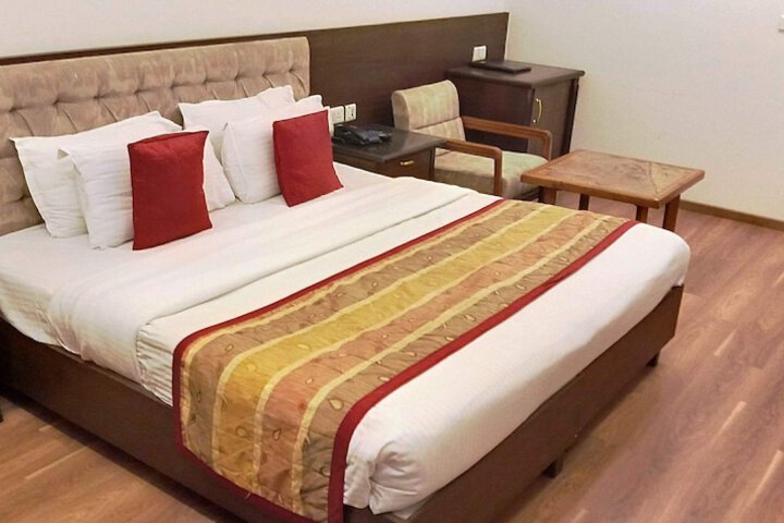 Room 14 of 38