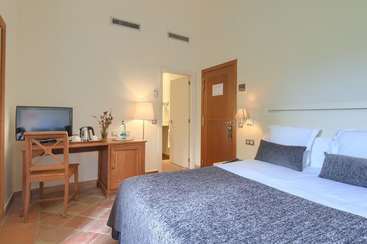 Room 16 of 73