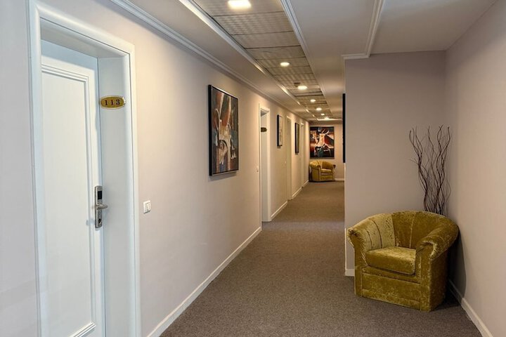 Hotel 52 of 66
