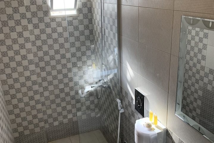 Room 45 of 65