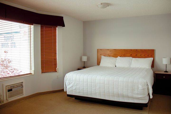 Room 14 of 48