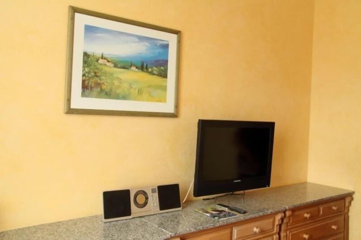 Room 3 of 13