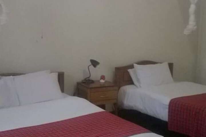 Room 8 of 27