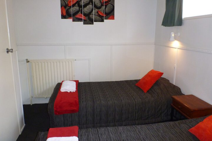 Room 3 of 41