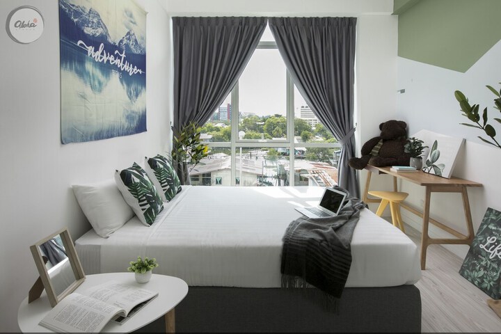Room 33 of 35