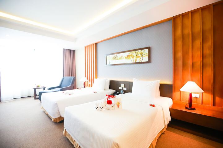 Room 19 of 65