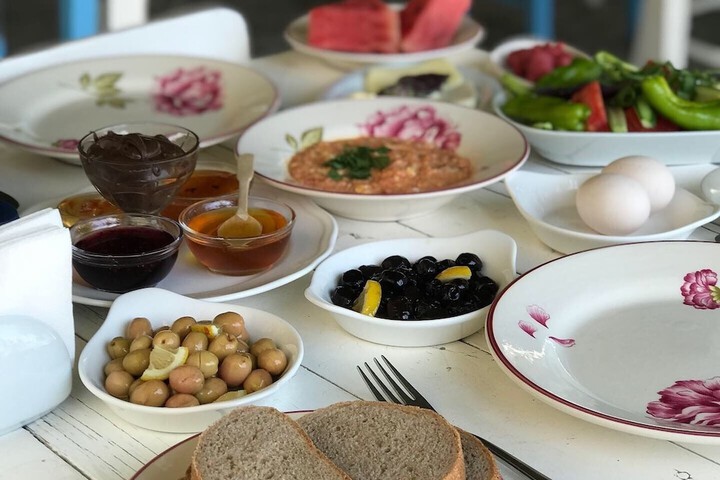 Breakfast/Coffee Service 11 of 12