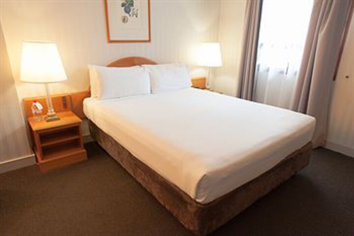 Room 2 of 47