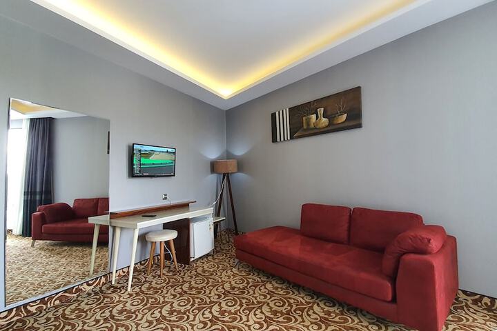Room 15 of 154