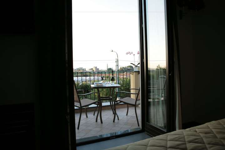 Room 25 of 65