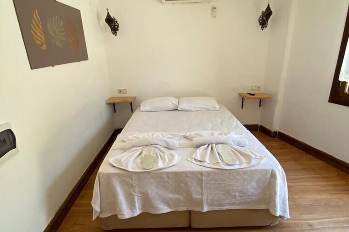 Room 36 of 72