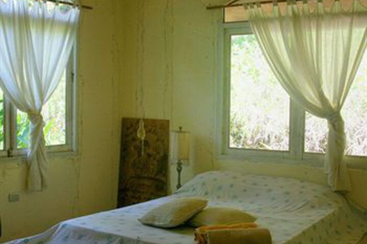 Room 13 of 20
