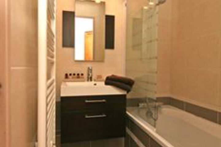 Room 3 of 26