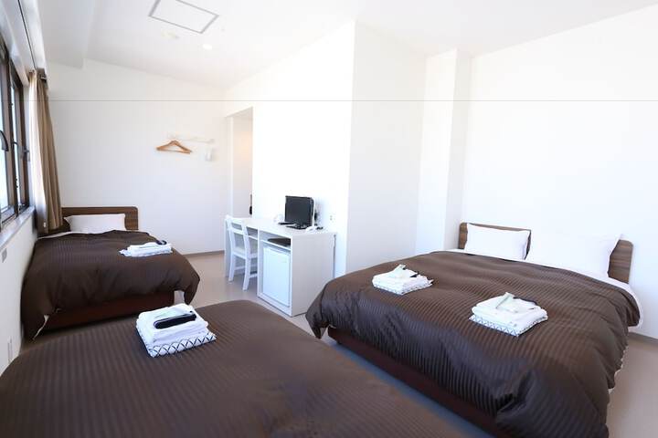 Room 17 of 64