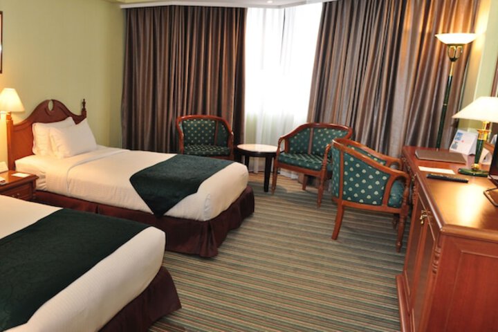 Room 9 of 41