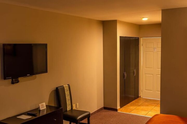 Room 16 of 40