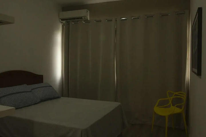Room 3 of 10