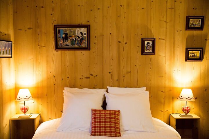 Room 4 of 86