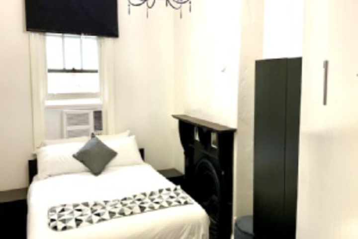 Room 141 of 192