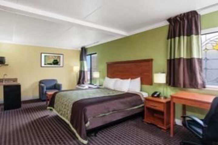 Room 15 of 35