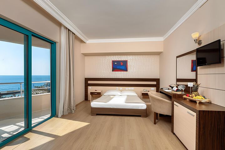 Room 28 of 28