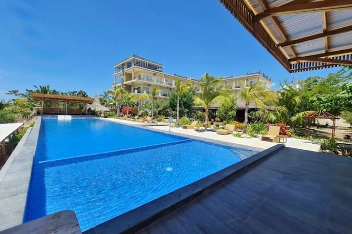 Exterior of Padadita Beach Hotel