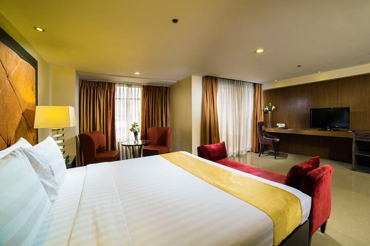 Room 17 of 61