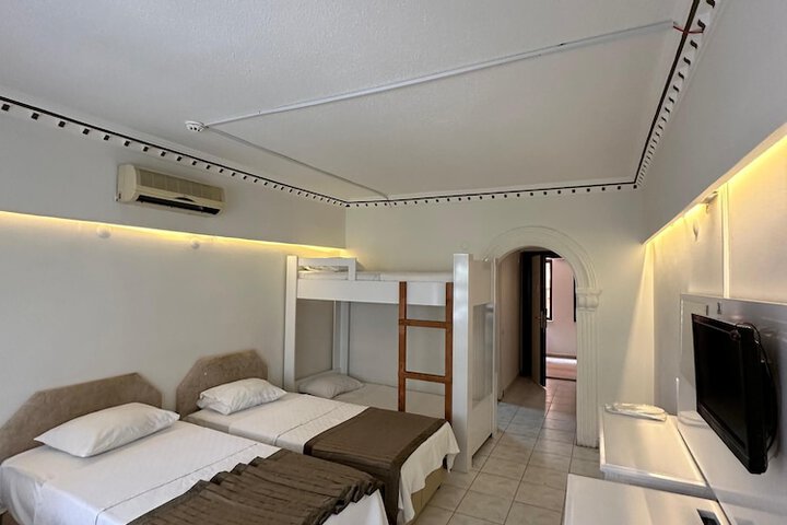 Room 14 of 46