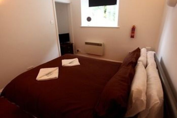 Room 16 of 24
