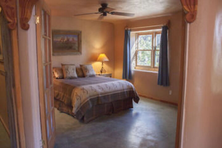 Room 8 of 19