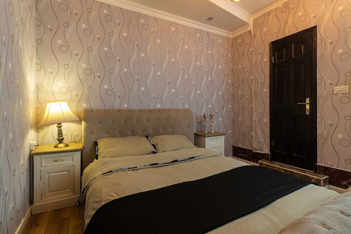 Room 22 of 32