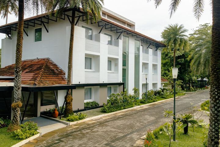 Riviera Garden