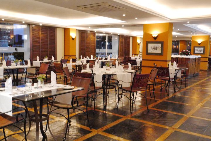 Dining 94 of 276