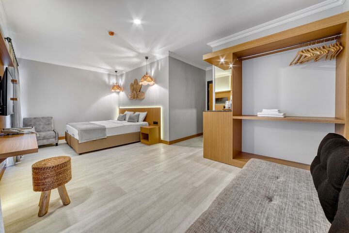 Room 7 of 54