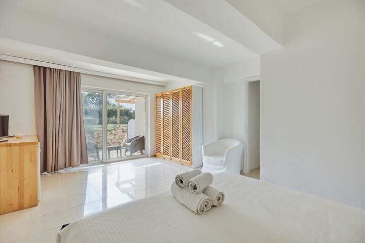 Room 15 of 60