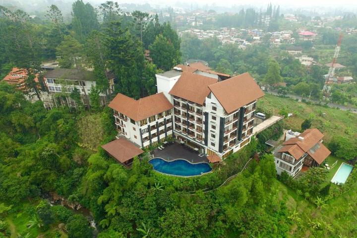 The Grand Hill Resort-Hotel