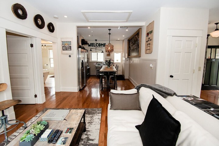 Room 9 of 25