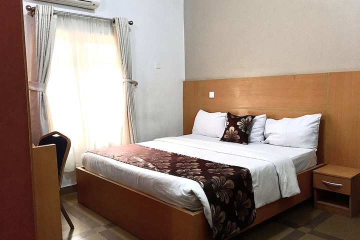 Room 15 of 43