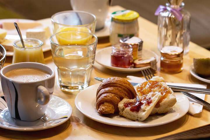 Breakfast buffet