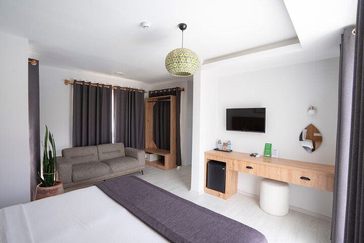 Room 63 of 122