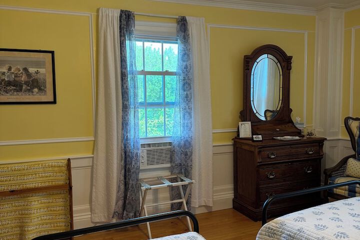 Room 29 of 64